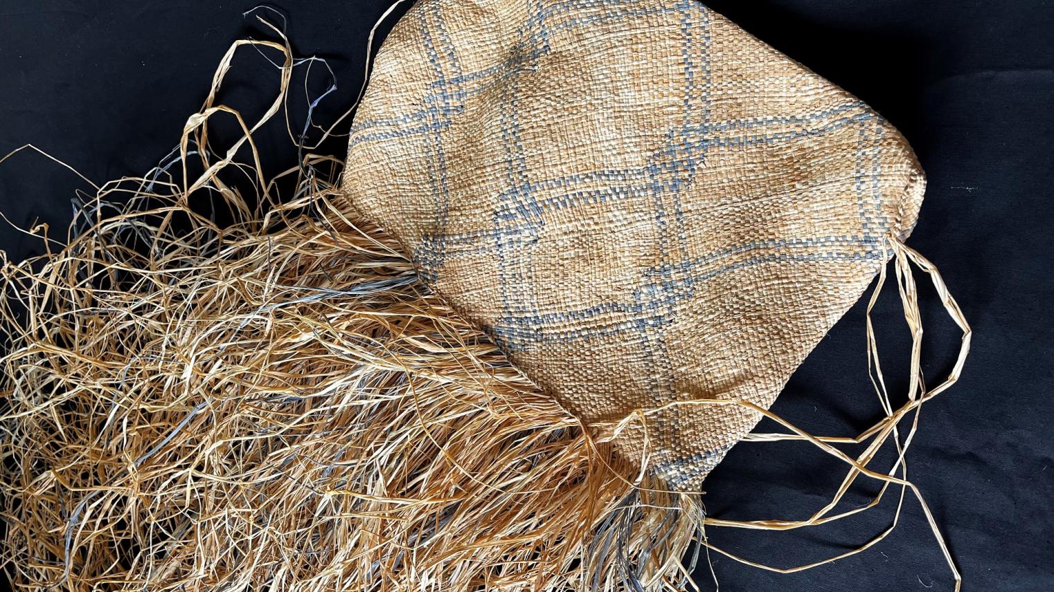 Manus basket making (Photo Supplied: Nayahamui Rooney)