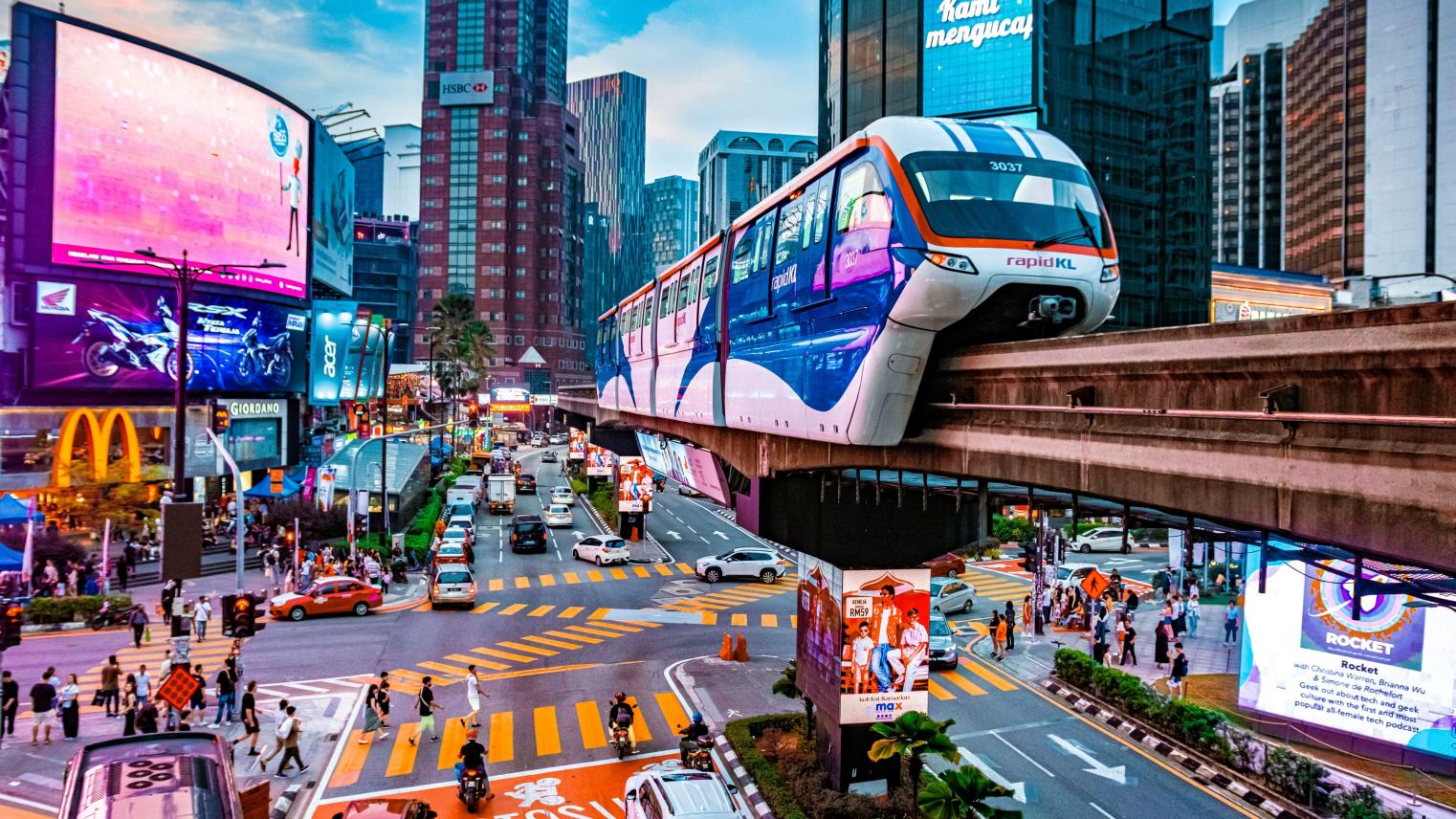 City view of Bukit Bintang, Kuala Lumpur, Malaysia by Hongwei FAN via Unsplash